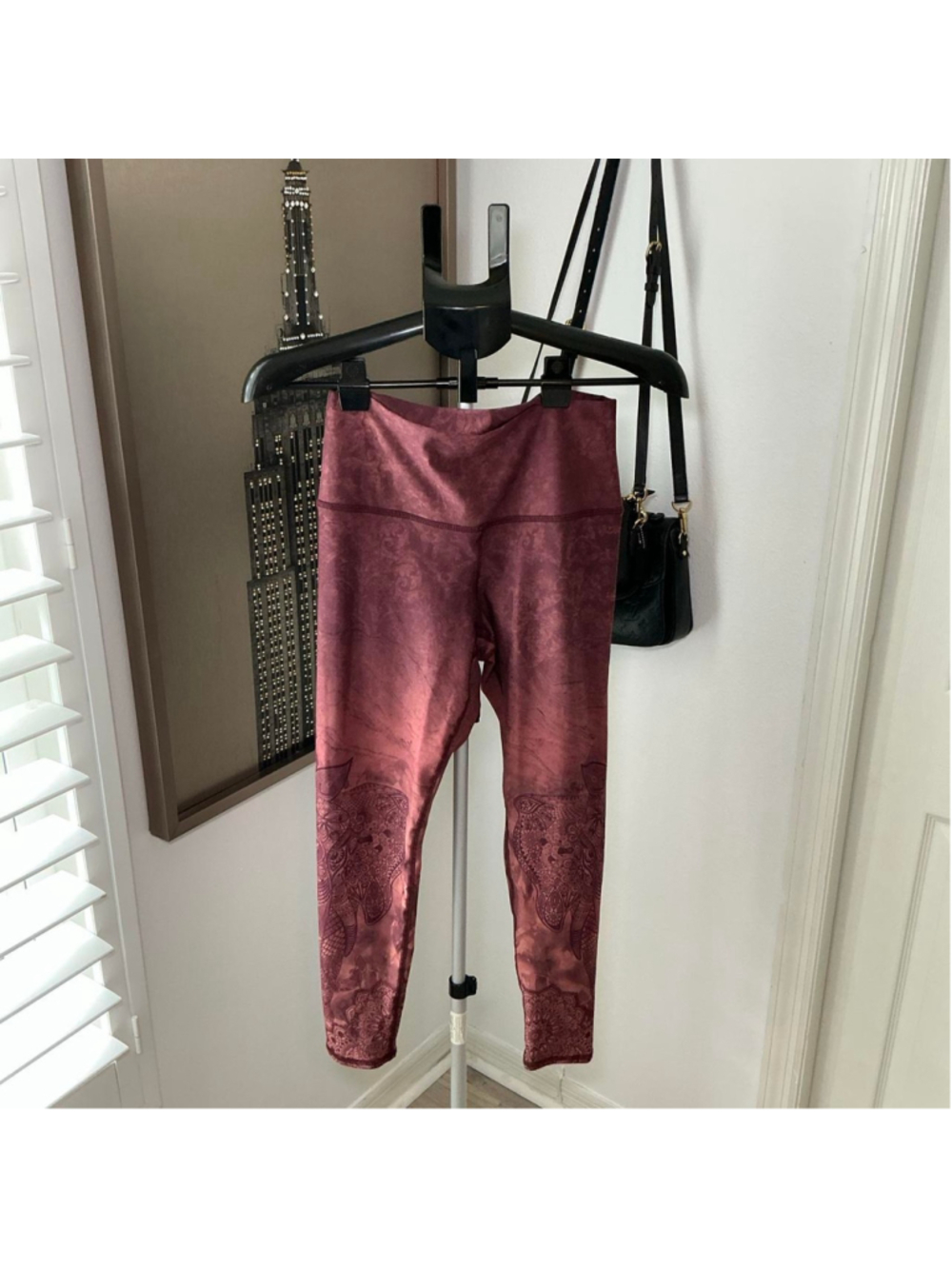 Evolution and Creation Brianna Elephant Print Yoga Leggings Size Medium